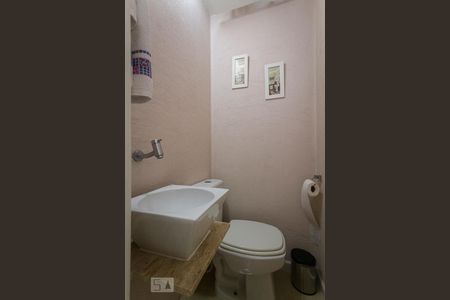 Apartamento para alugar com 140m², 4 quartos e 3 vagas Apartamento para alugar com 140m², 4 quartos e 3 vagasLavabo