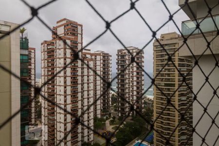 Apartamento para alugar com 140m², 4 quartos e 3 vagas Apartamento para alugar com 140m², 4 quartos e 3 vagasVista