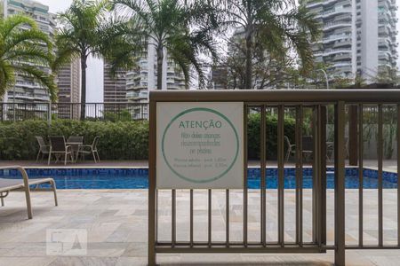 Apartamento para alugar com 140m², 4 quartos e 3 vagas Apartamento para alugar com 140m², 4 quartos e 3 vagasPiscina