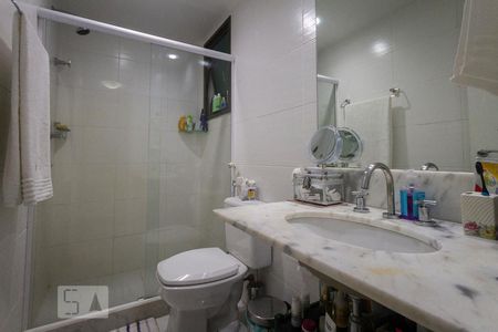 Apartamento para alugar com 140m², 4 quartos e 3 vagas Apartamento para alugar com 140m², 4 quartos e 3 vagasBanheiro da Suíte