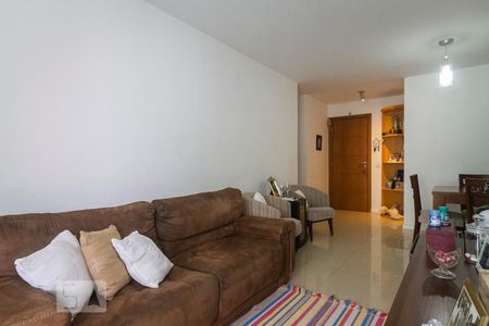 Sala de apartamento para alugar com 4 quartos, 140m² em Barra da Tijuca, Rio de Janeiro