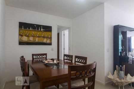 Sala de apartamento para alugar com 4 quartos, 140m² em Barra da Tijuca, Rio de Janeiro