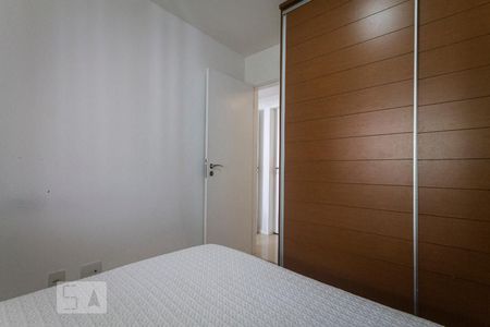 Apartamento para alugar com 140m², 4 quartos e 3 vagas Apartamento para alugar com 140m², 4 quartos e 3 vagasQuarto