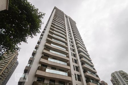 Apartamento para alugar com 140m², 4 quartos e 3 vagas Apartamento para alugar com 140m², 4 quartos e 3 vagasFachada