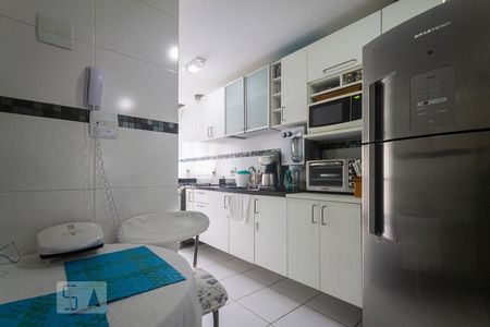 Apartamento para alugar com 140m², 4 quartos e 3 vagas Apartamento para alugar com 140m², 4 quartos e 3 vagasCozinha