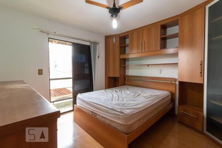 Casa à venda com 168m², 3 quartos e 4 vagasSuíte