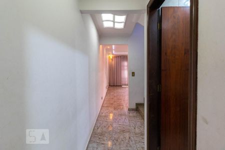 Casa à venda com 168m², 3 quartos e 4 vagasCorredor Térreo