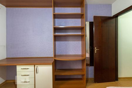 Casa à venda com 168m², 3 quartos e 4 vagasQuarto 2