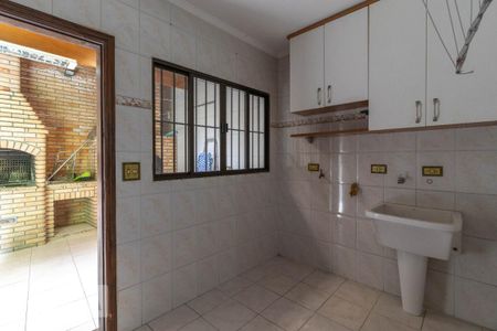 Casa à venda com 168m², 3 quartos e 4 vagasÁrea de Serviço