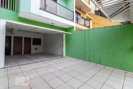 Garagem de casa à venda com 3 quartos, 168m² em Imirim, São Paulo