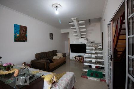 Sala de casa à venda com 2 quartos, 210m² em Jardim Três Marias, São Paulo