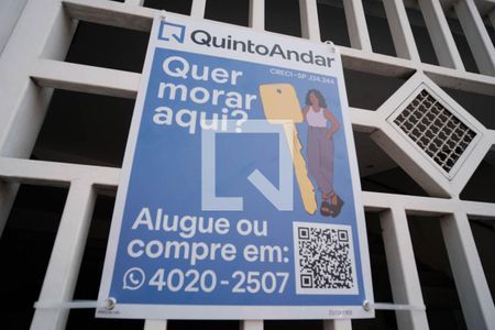 Casa à venda com 210m², 3 quartos e 4 vagasPlaquinha