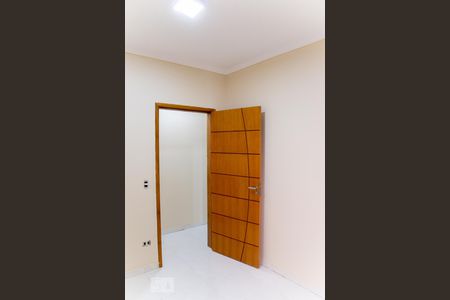 Quarto 1 de casa para alugar com 2 quartos, 50m² em Vila Primavera, São Paulo