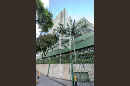 Apartamento para alugar com 30m², 1 quarto e 1 vaga Apartamento para alugar com 30m², 1 quarto e 1 vagaFachada