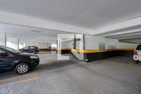 Apartamento para alugar com 30m², 1 quarto e 1 vaga Apartamento para alugar com 30m², 1 quarto e 1 vagaGaragem