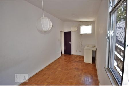 Casa à venda com 276m², 5 quartos e 2 vagasQuarto 3