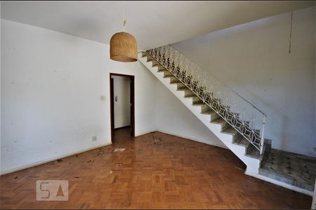 Sala 1 de casa à venda com 5 quartos, 276m² em Laranjeiras, Rio de Janeiro