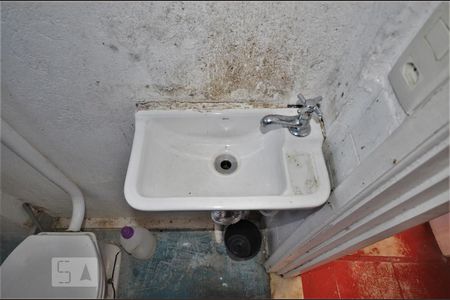 Casa à venda com 276m², 5 quartos e 2 vagasBanheiro de Serviço