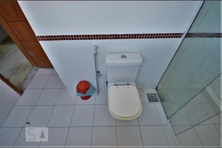 Casa à venda com 276m², 5 quartos e 2 vagasBanheiro 1