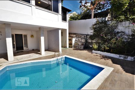 Casa à venda com 276m², 5 quartos e 2 vagasÁrea de Lazer