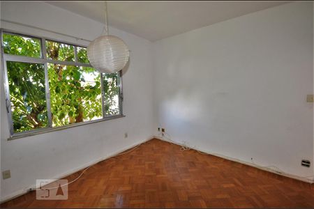 Casa à venda com 276m², 5 quartos e 2 vagasQuarto 2