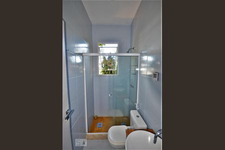 Casa à venda com 276m², 5 quartos e 2 vagasBanheiro 3