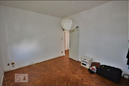 Casa à venda com 276m², 5 quartos e 2 vagasQuarto 2