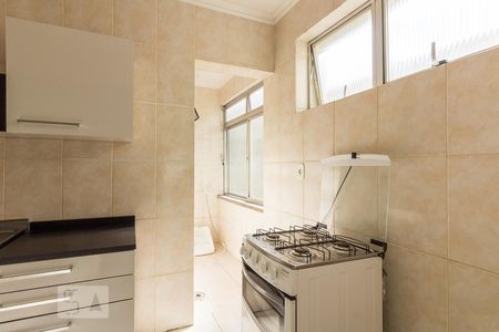 Apartamento à venda com 65m², 2 quartos e 1 vagaCozinha e Área de Serviço