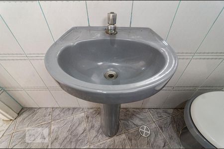 Casa à venda com 115m², 2 quartos e sem vagaBanheiro