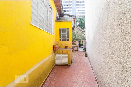 Casa à venda com 115m², 2 quartos e sem vagaQuintal