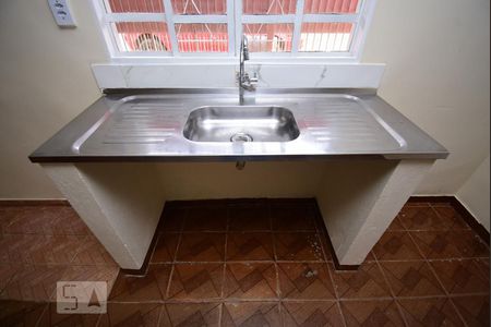 Casa para alugar com 100m², 3 quartos e 3 vagasCozinha - Torneira