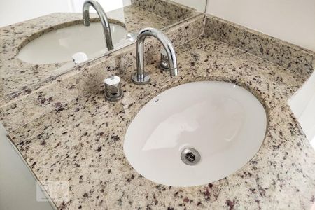 Apartamento à venda com 84m², 3 quartos e 2 vagasBanheiro Suíte 1