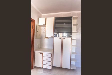 Apartamento para alugar com 107m², 2 quartos e 2 vagasArmário