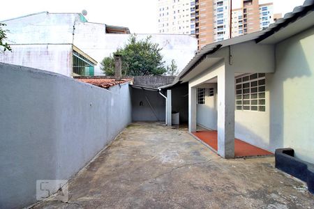 Casa para alugar com 50m², 1 quarto e sem vagaQuintal