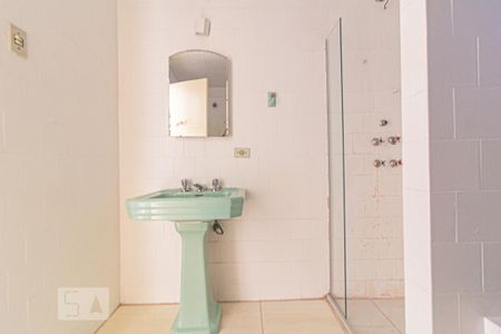 Apartamento para alugar com 134m², 3 quartos e sem vagaBanheiro 