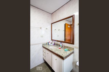 Casa à venda com 312m², 3 quartos e 5 vagasBanheiro