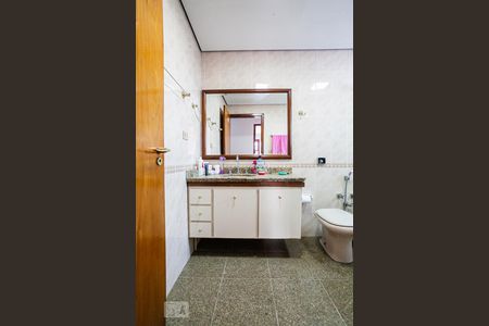 Casa à venda com 312m², 3 quartos e 5 vagasBanheiro