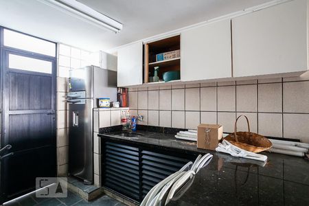 Casa à venda com 312m², 3 quartos e 5 vagasChurrasqueira