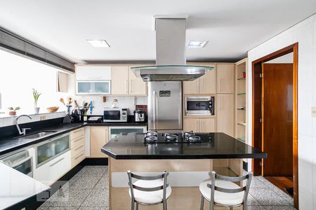 Casa à venda com 312m², 3 quartos e 5 vagasCozinha