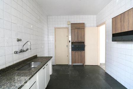 Apartamento à venda com 125m², 3 quartos e 1 vagaCozinha