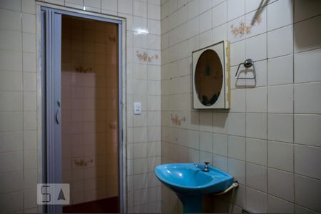 Banheiro de casa para alugar com 1 quarto, 30m² em Cidade Líder, São Paulo