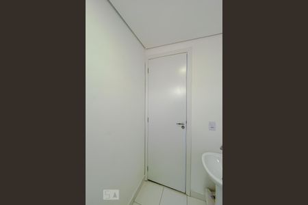 Banheiro de apartamento à venda com 1 quarto, 31m² em Vila Granada, São Paulo