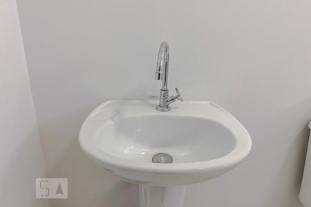 Detalhe Banheiro de apartamento à venda com 1 quarto, 31m² em Vila Granada, São Paulo