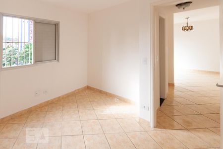 Quarto 2 de apartamento para alugar com 2 quartos, 70m² em Jardim Ester, São Paulo