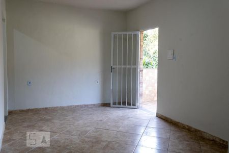Sala de casa para alugar com 1 quarto, 43m² em Campo Grande, Rio de Janeiro