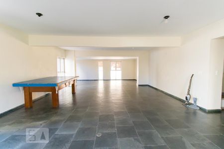 Apartamento para alugar com 65m², 2 quartos e 1 vagaÁrea comum - Salão de festas
