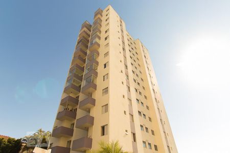 Apartamento para alugar com 65m², 2 quartos e 1 vagaFachada