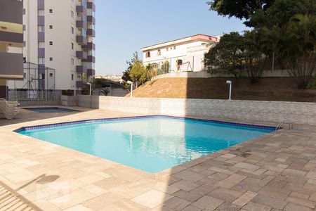 Apartamento para alugar com 65m², 2 quartos e 1 vagaÁrea comum - Piscina