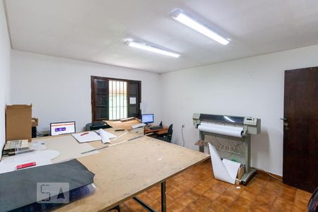 Casa à venda com 150m², 3 quartos e 4 vagasSuíte