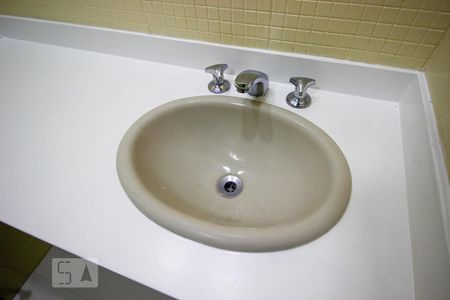 Apartamento para alugar com 91m², 2 quartos e 1 vaga Apartamento para alugar com 91m², 2 quartos e 1 vagaPia - Banheiro da Suíte